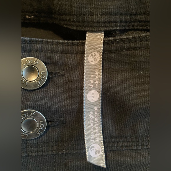 2/$10 - Lole modern style Black shorts - Size 8 - Picture 10 of 14